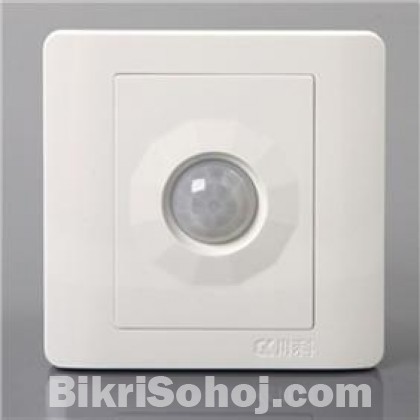 95% বিদ্যুৎ সাশ্রয়ী Motion Sensor Light Holde.